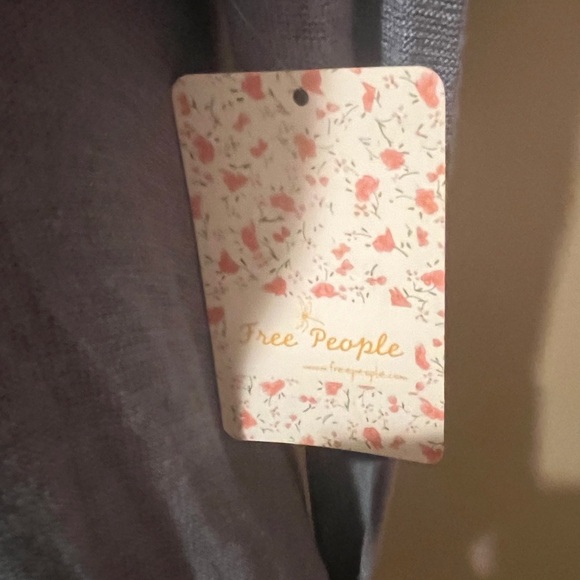 NWT Free People oversized light-wt long sleeve faux wrap drape top, size Small - Picture 2 of 7